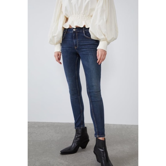 NWT Zara Mid Rise Sculpt Ankle Skinny Jeans